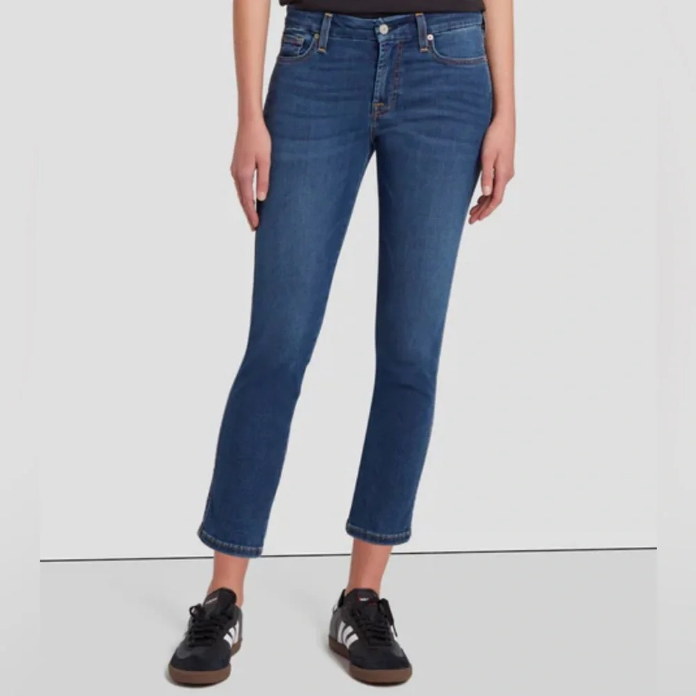 MADEWELL 7 KIMMIE CROP JEANS IN DARK RINSE INDIGO - Picture 2 of 12